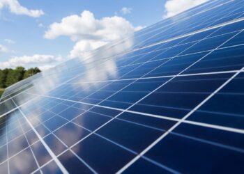 Photovoltaik: Die Funktionsweise von Solarzellen und ihre Rolle in der erneuerbaren Energiegewinnung