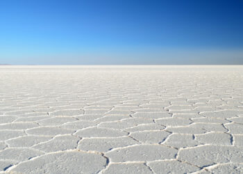 Die Salzwüste in der Nähe der Stadt Uyuni in Bolivien